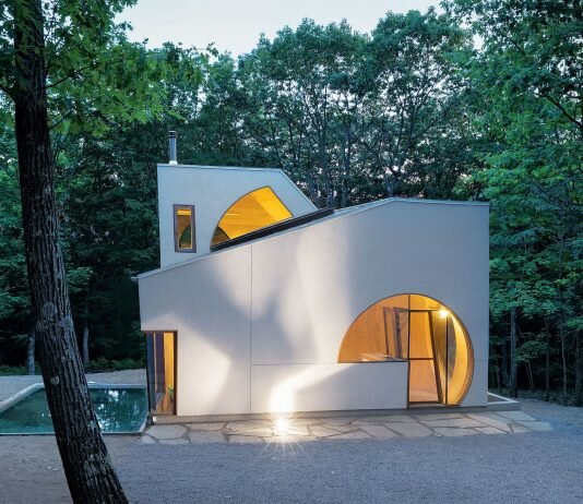 4d-gostevoj-dom-v-lesu-po-proektu-steven-holl-architects-1